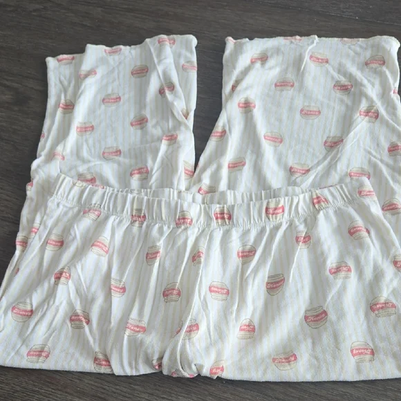 Women Coral 'Sweet Like Honey' Short Sleeve Pajama Top w/Capri Bottoms - Picture 10 of 10